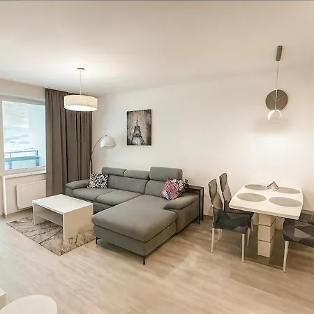 Apartment 5-style In The Heart Of 1 Min From The Main *